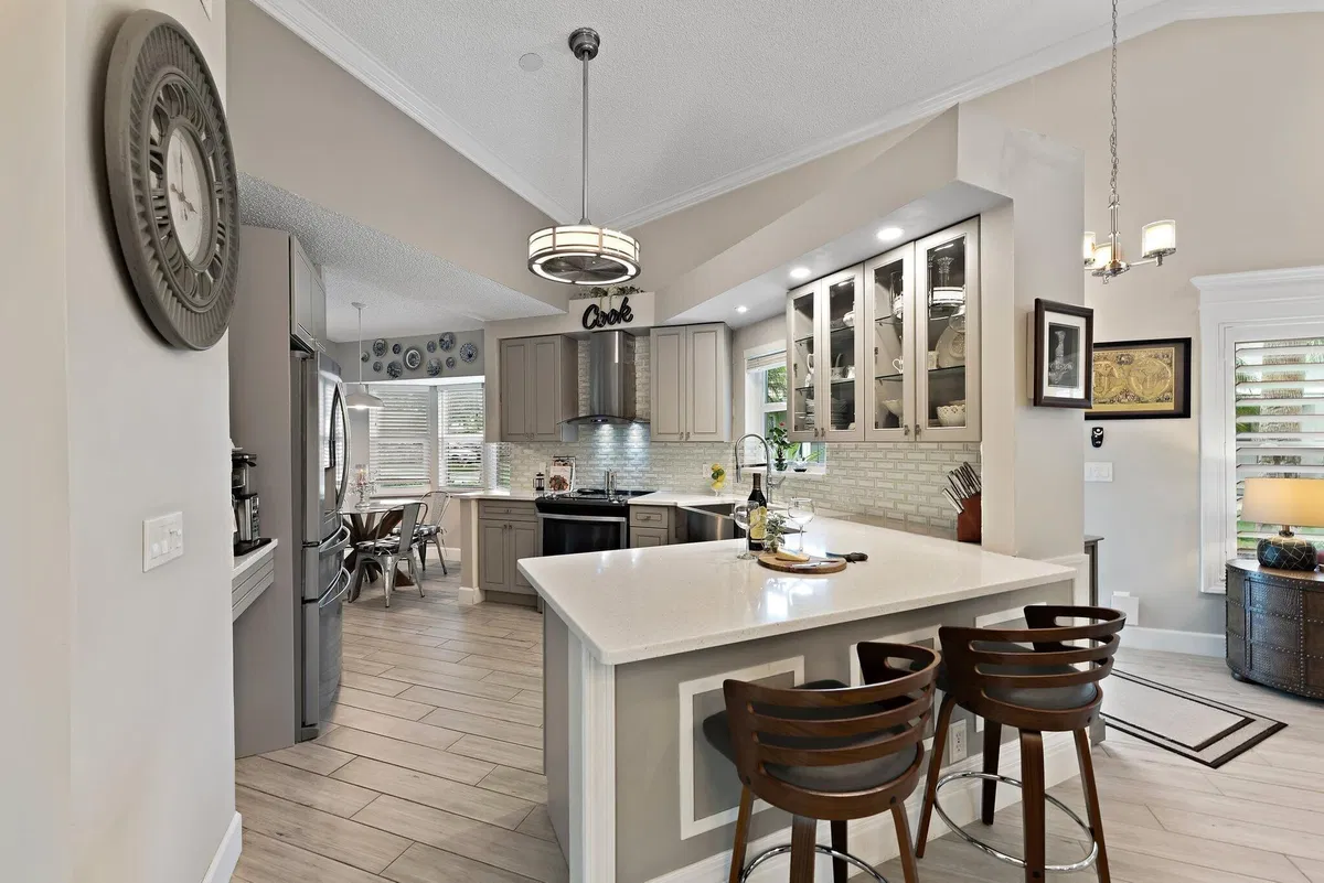 Monarch Country Club Residence photo 10