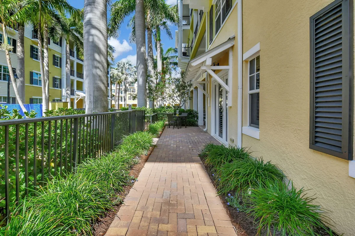 Latitude Delray Unit 102 photo 25