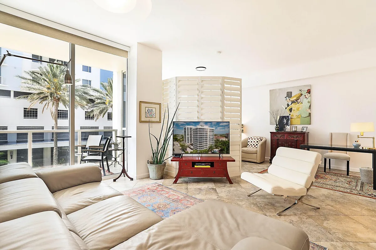 Villa Lofts Unit 304 photo 4