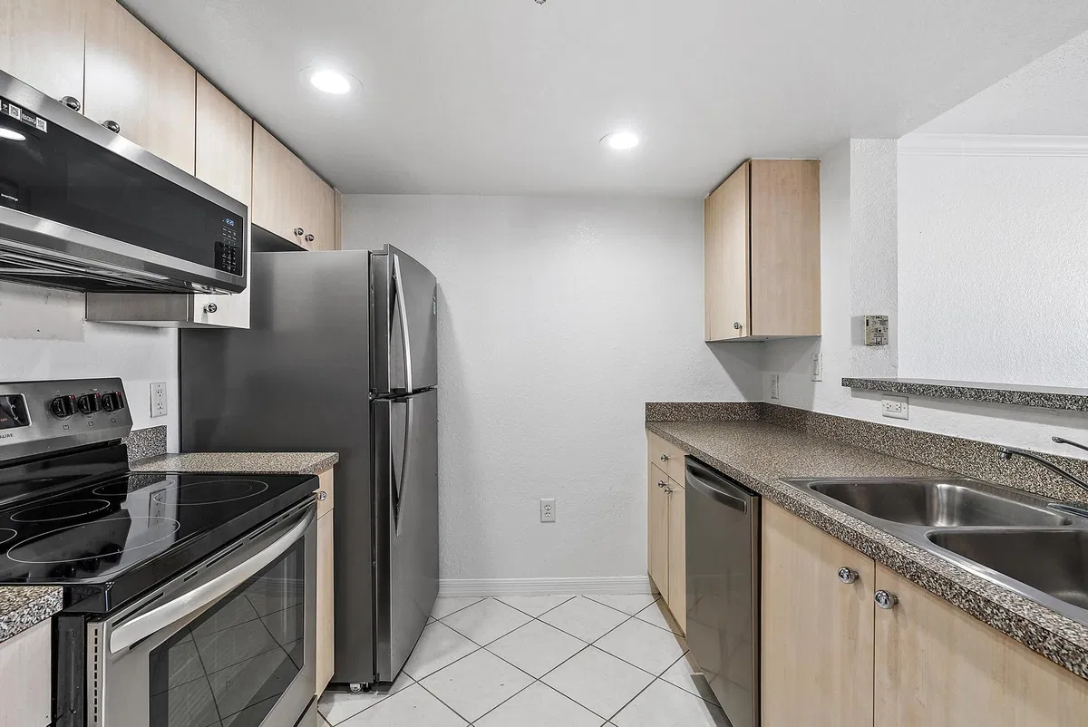 Flagler Pointe Unit 238 photo 16