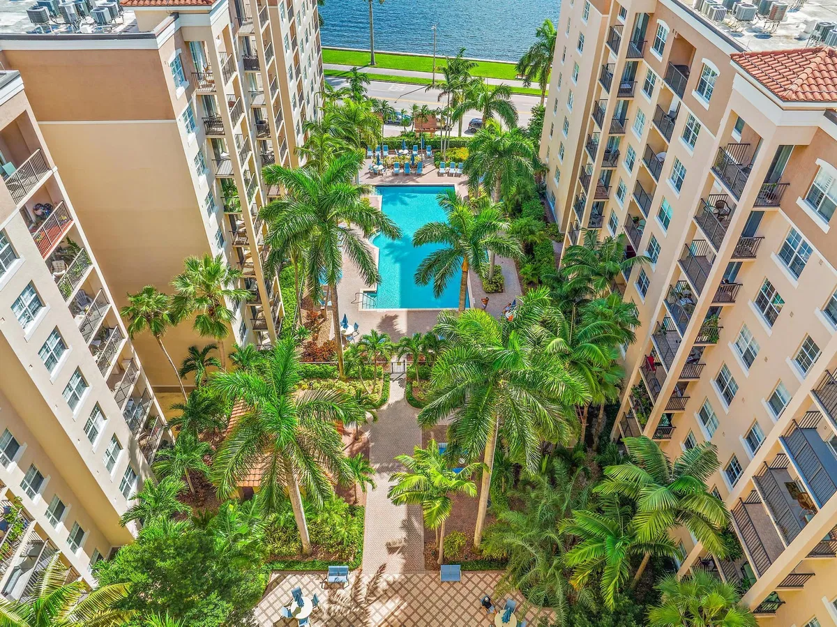 Flagler Pointe Unit 238 photo 31