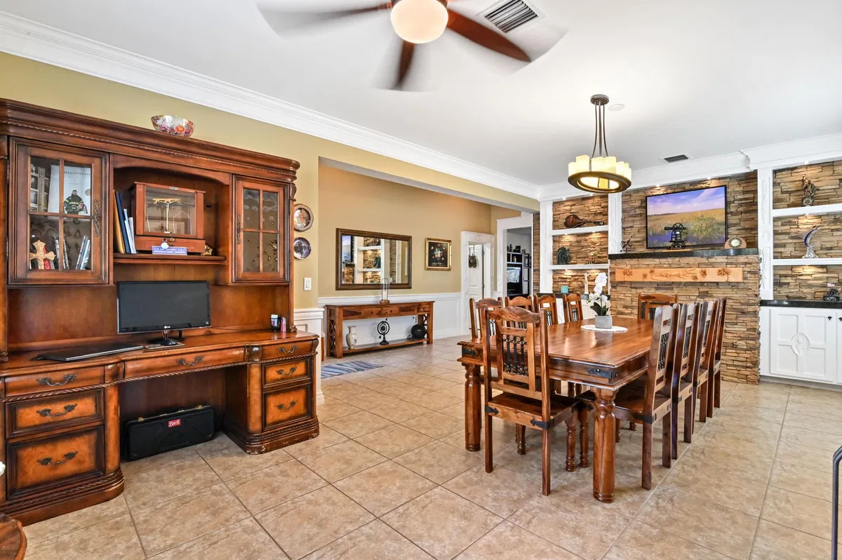 Residence photo 10