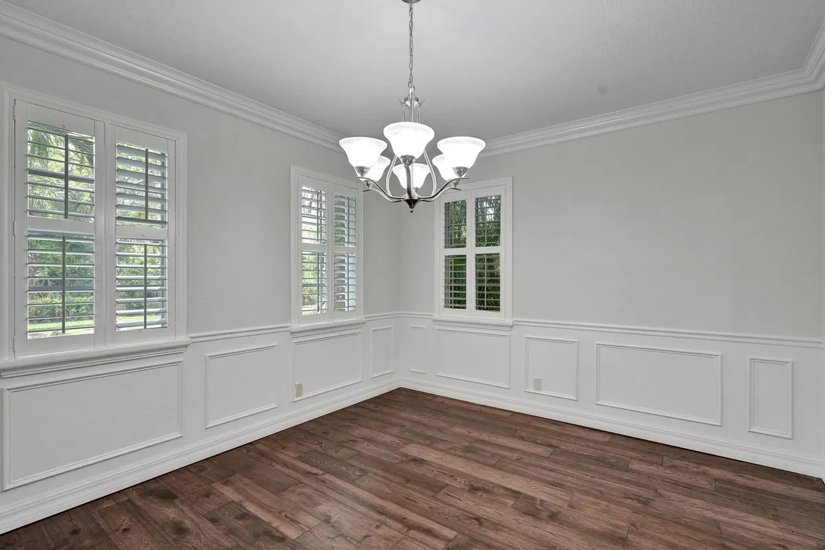 Canterbury Place Residence photo 16