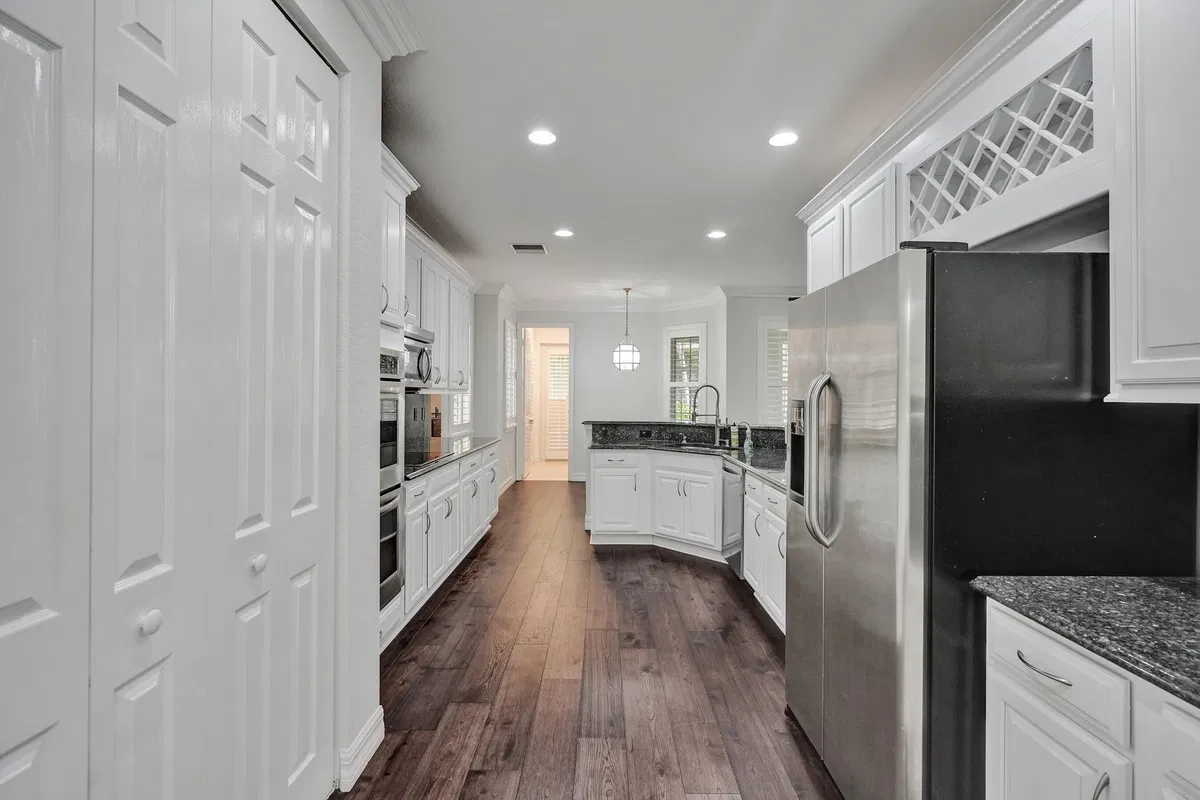 Canterbury Place Residence photo 19