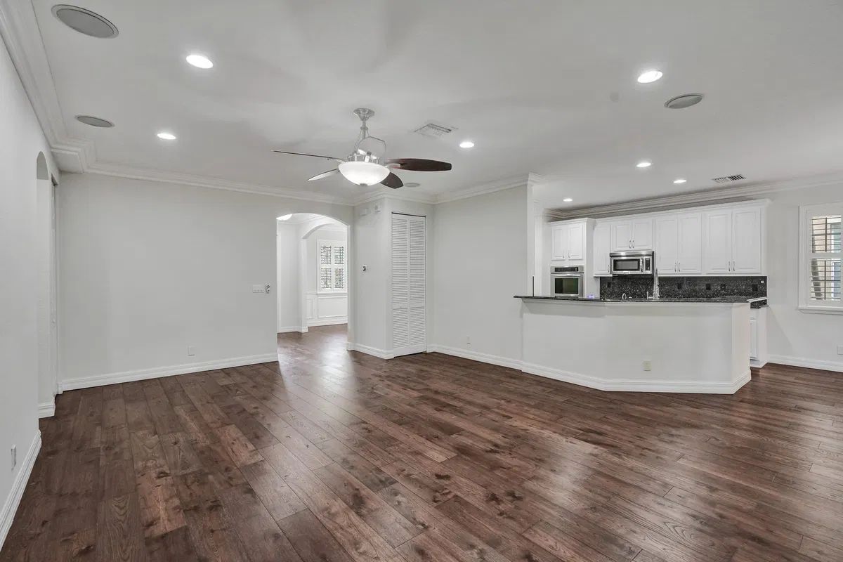 Canterbury Place Residence photo 28