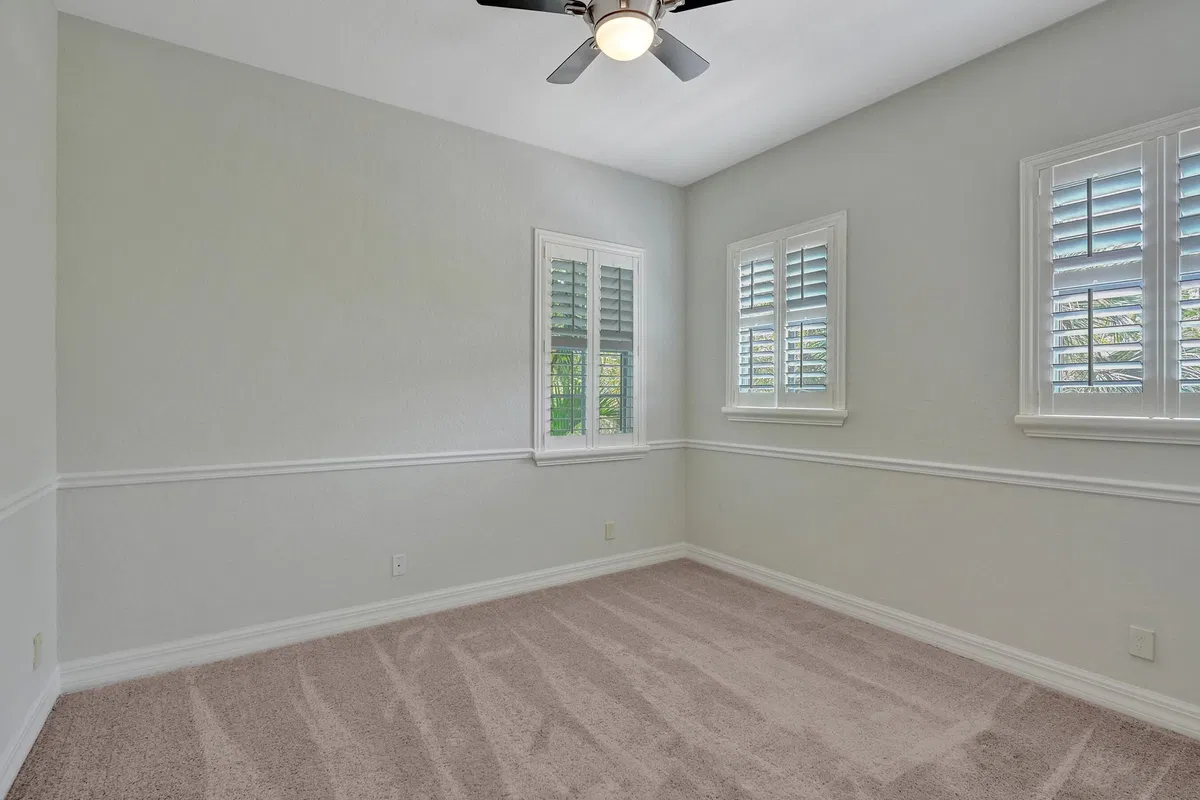 Canterbury Place Residence photo 40