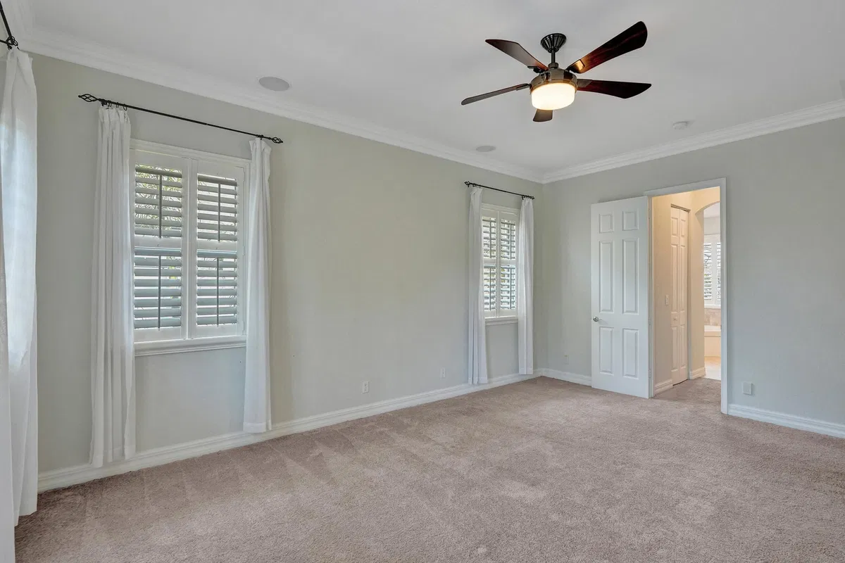 Canterbury Place Residence photo 46