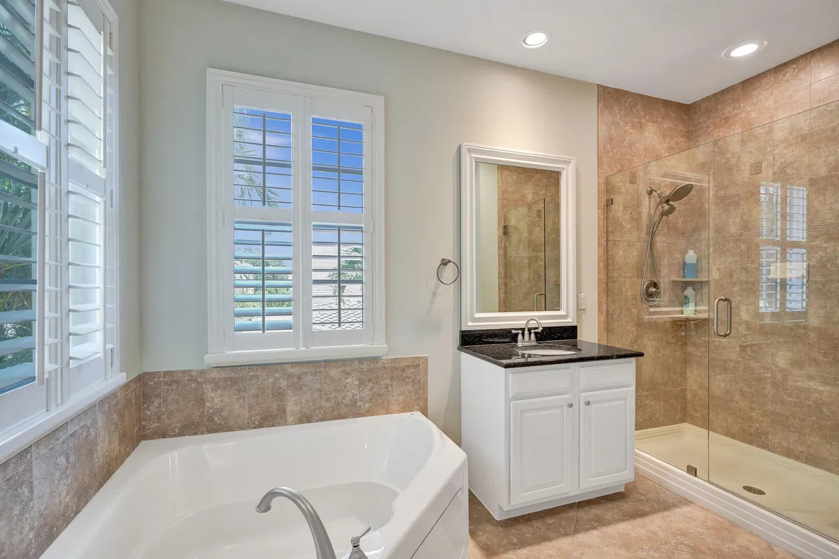 Canterbury Place Residence photo 52