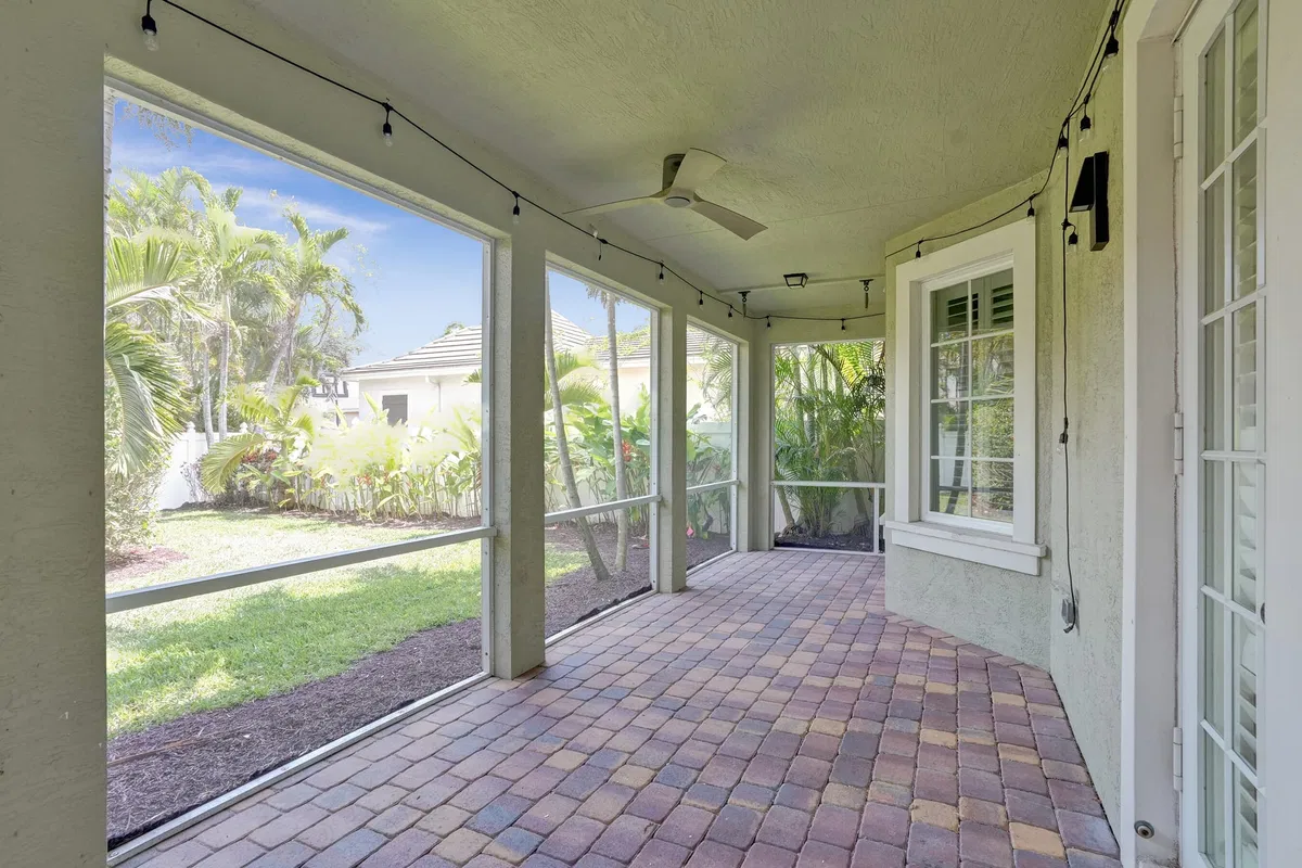 Canterbury Place Residence photo 55