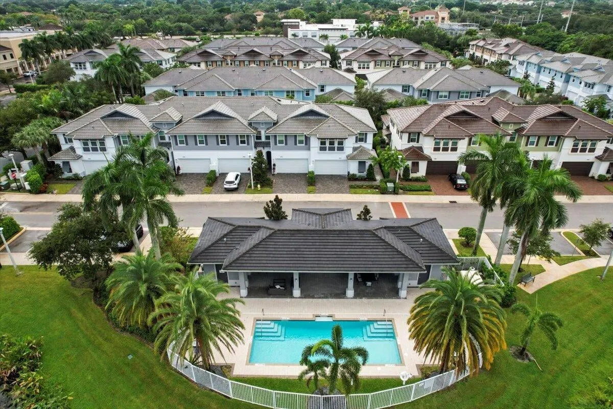 Residences at Midtown Palm Beach Gardens Residence photo 49