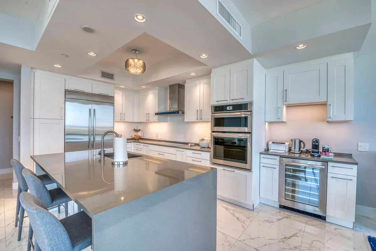 Water Club North Palm Beach Unit 1704 photo 4