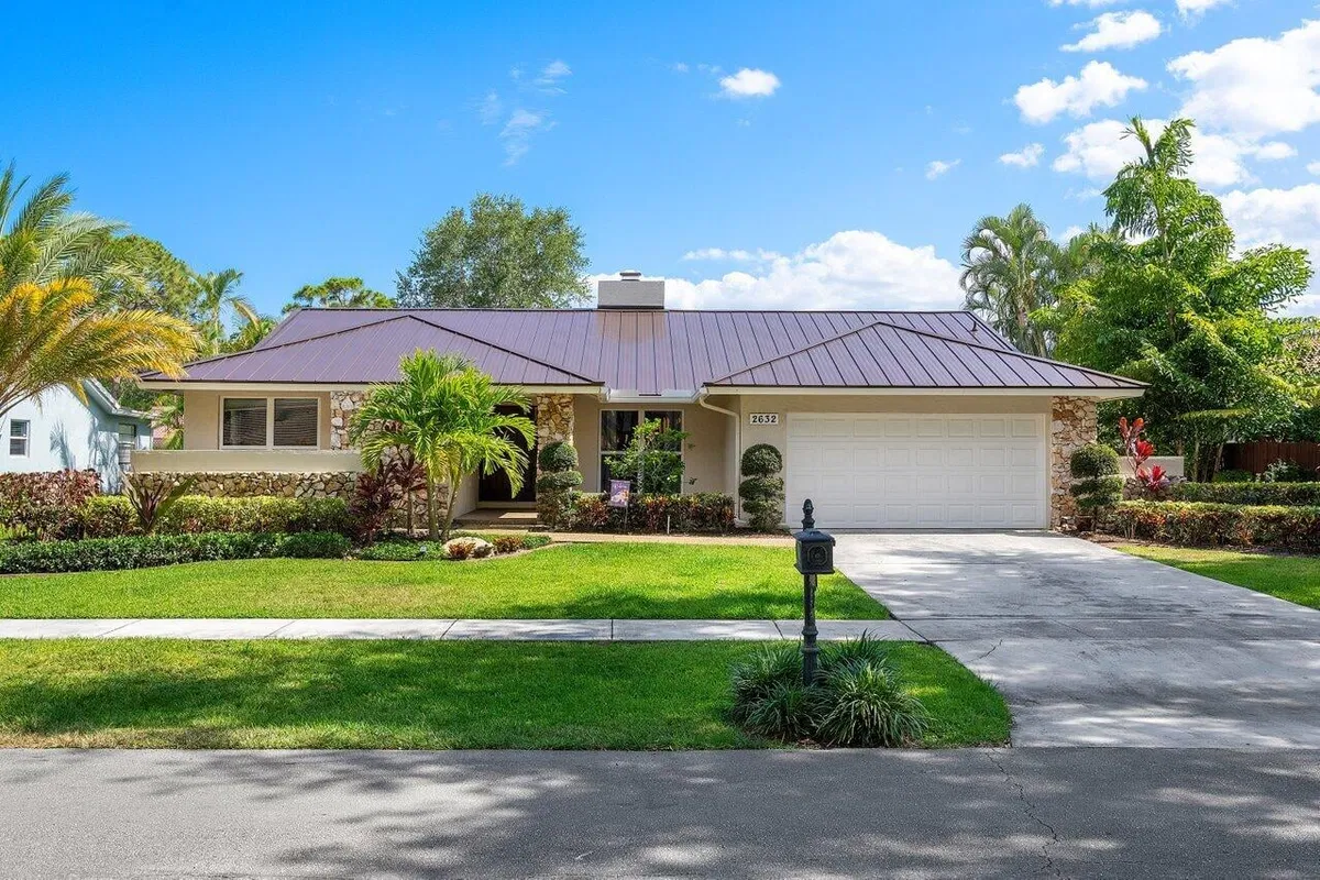 Colonnade Boca Raton Residence