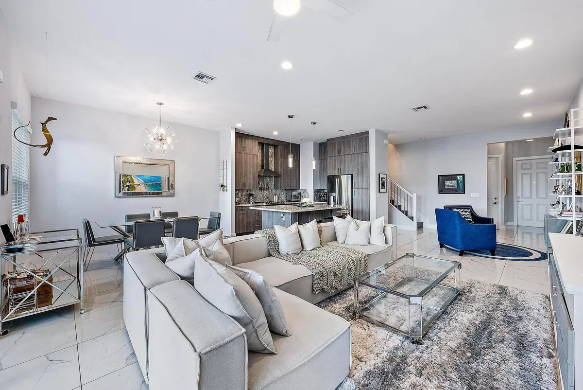 Residences at Midtown Palm Beach Gardens Residence photo 10