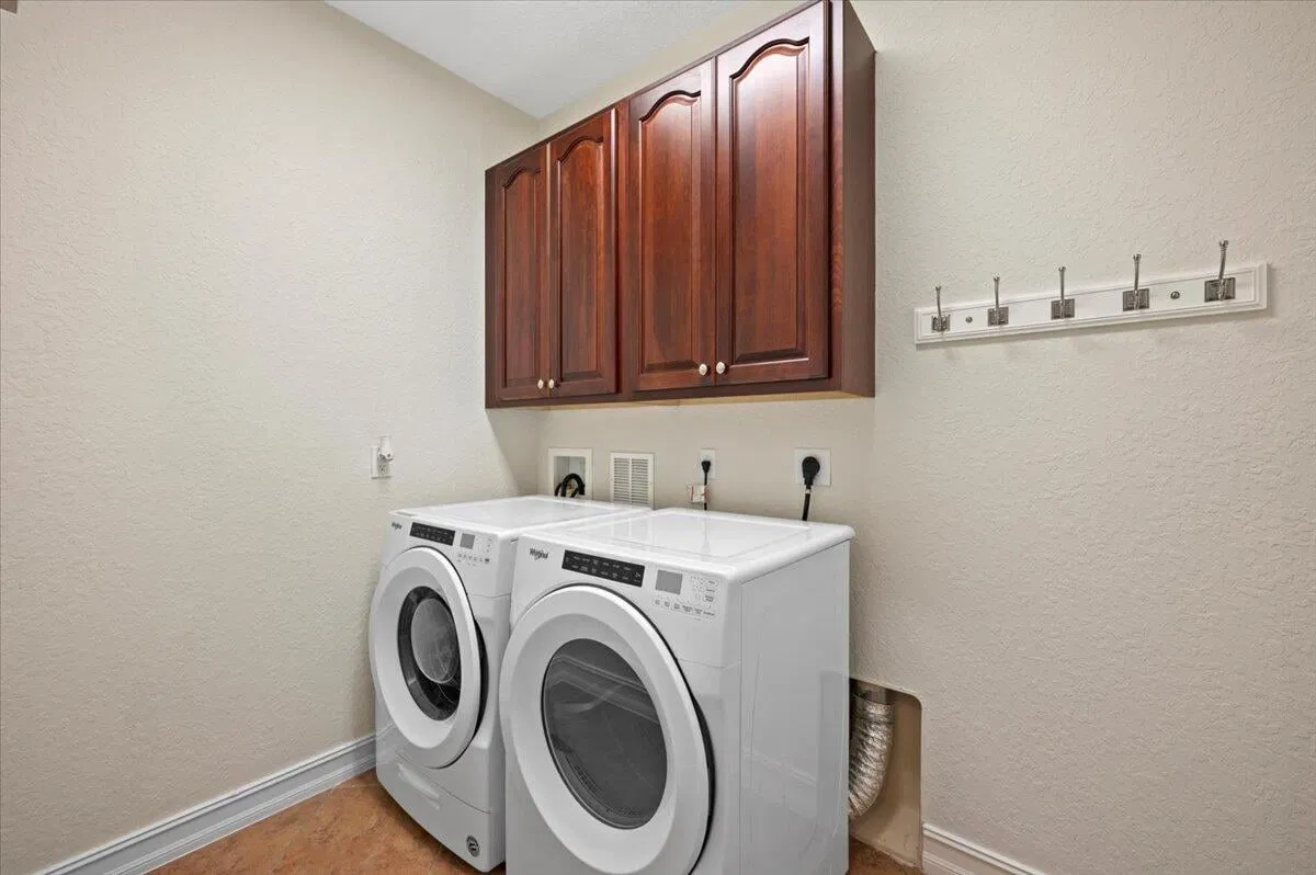 Canterbury Place Residence photo 34