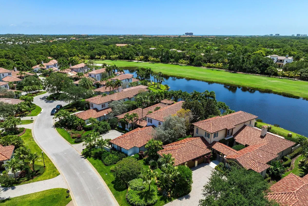 Trump National Jupiter Residence photo 79