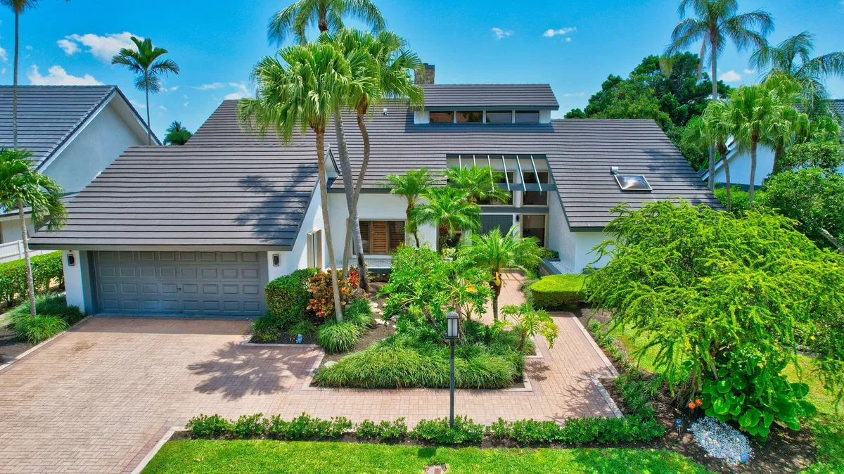 Boca Grove Residence