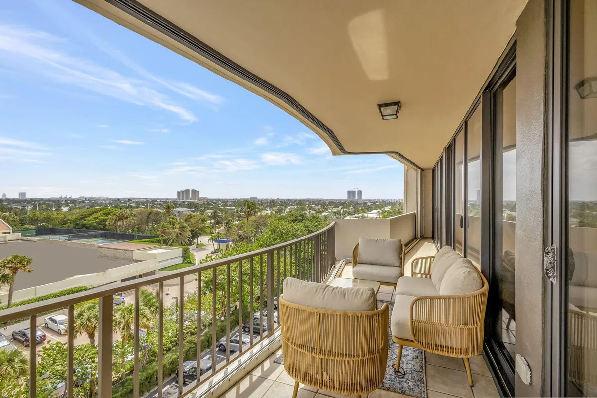 Singer Island Unit 604 photo 10