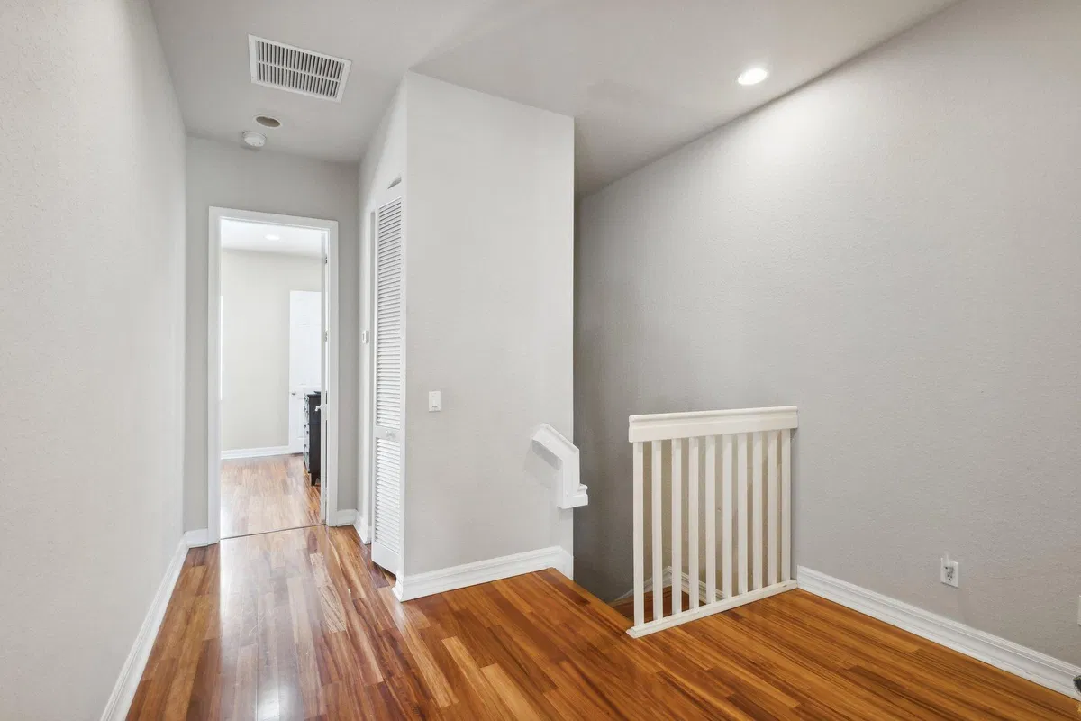 Canterbury Place Residence photo 25