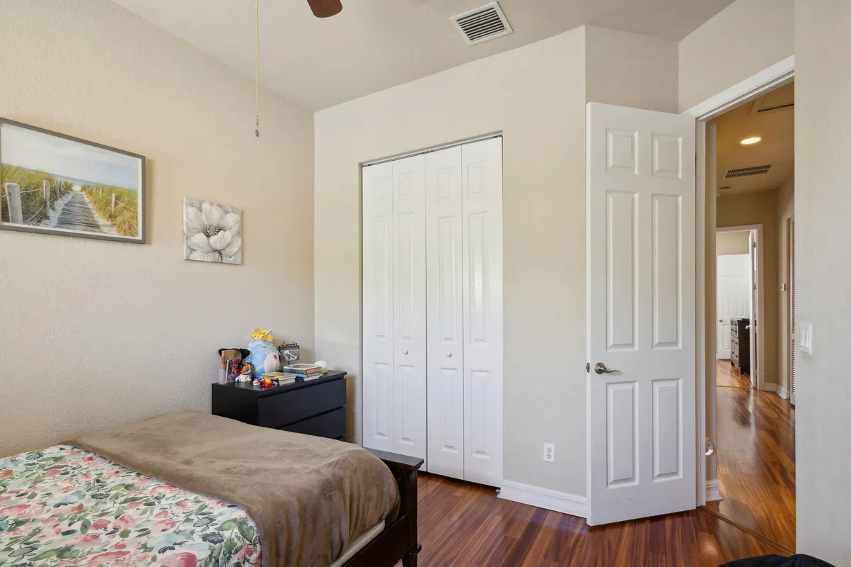 Canterbury Place Residence photo 34