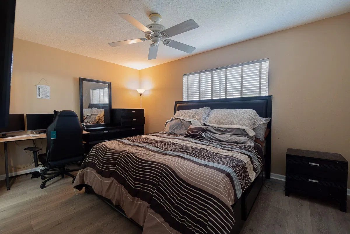  Residence photo 10