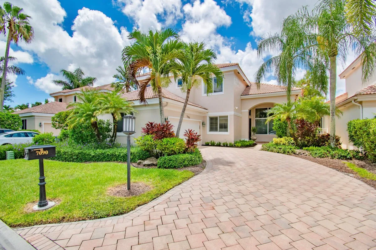 Boca Grove Residence