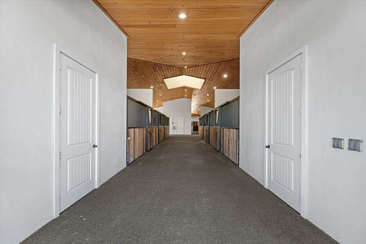  Residence photo 19
