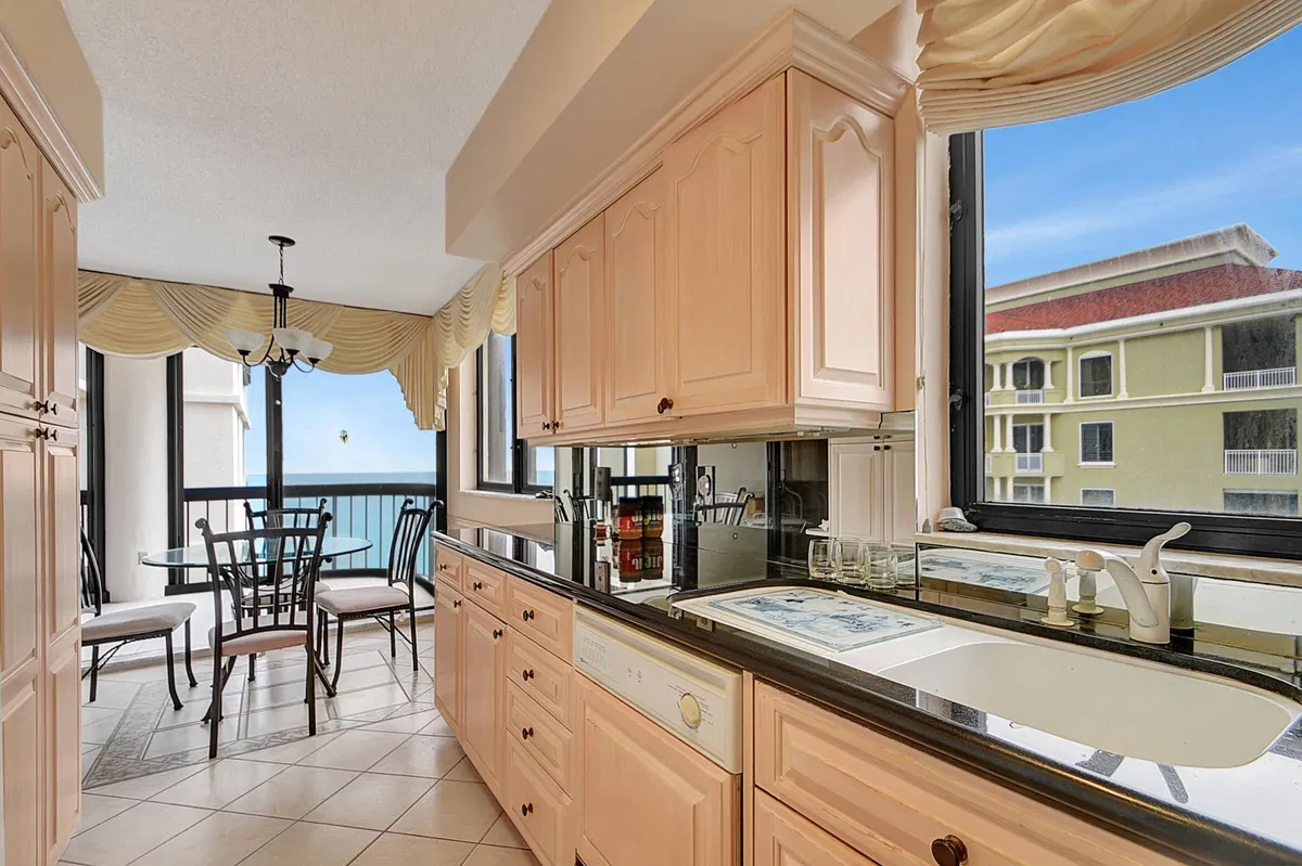 Eastpointe Singer Island Unit 15b photo 7