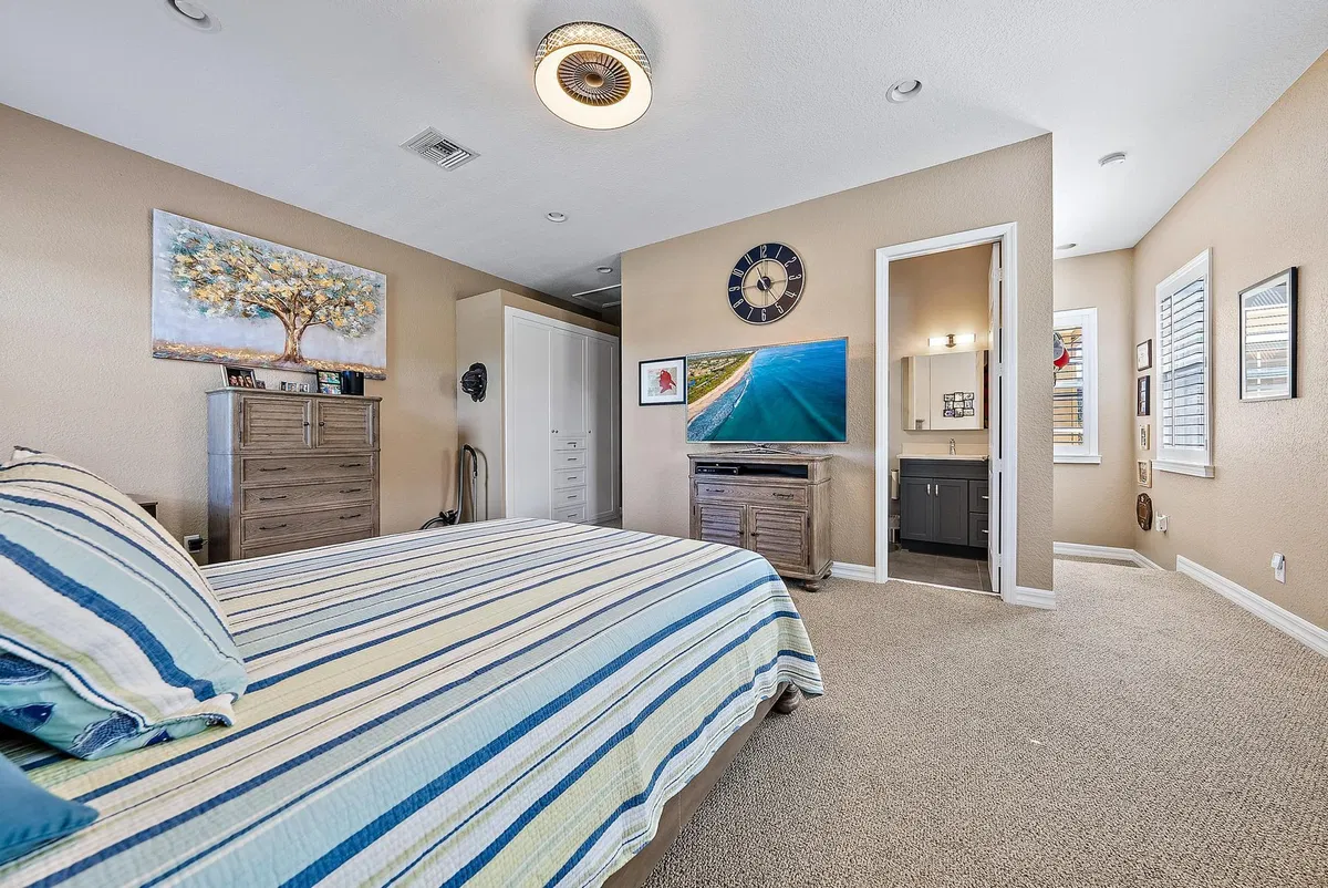 Canterbury Place Residence photo 28