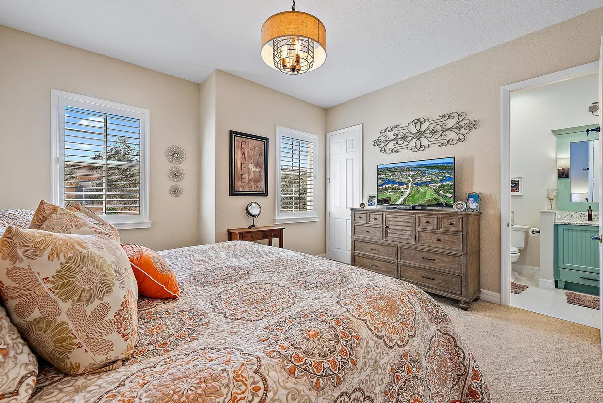 Canterbury Place Residence photo 31