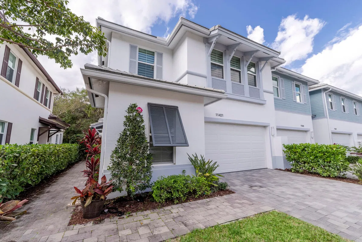 Residences at Midtown Palm Beach Gardens Residence