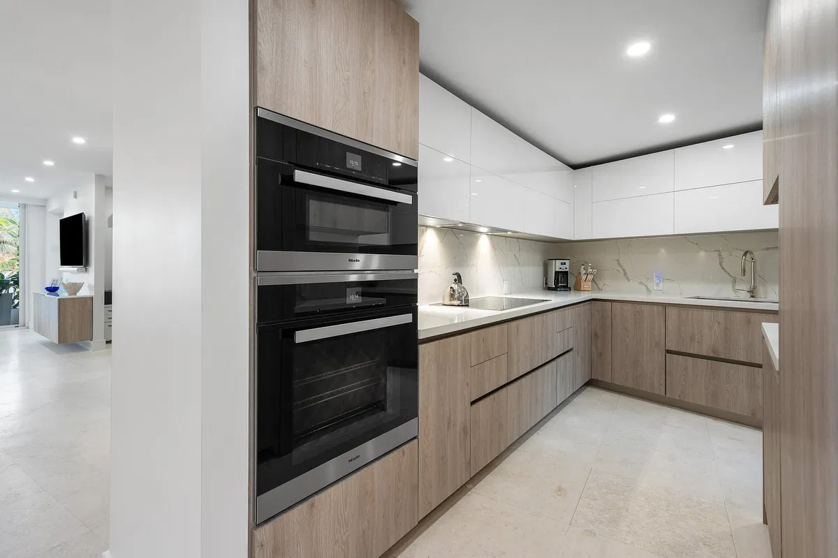 One Royal Palm Way Palm Beach Unit C3 photo 10