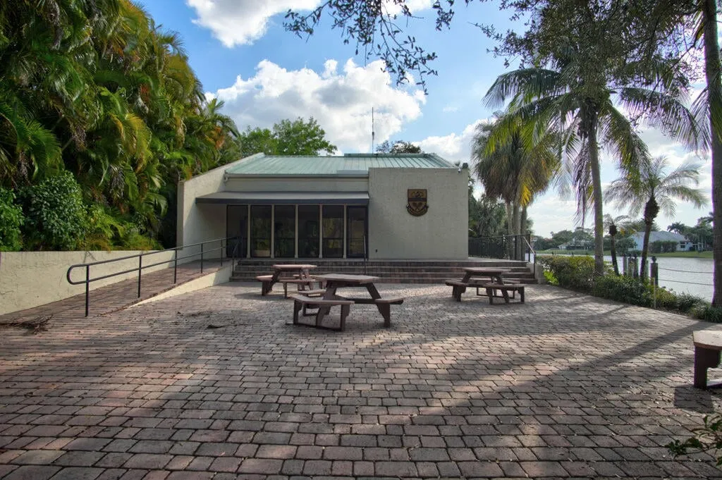  Residence photo 64