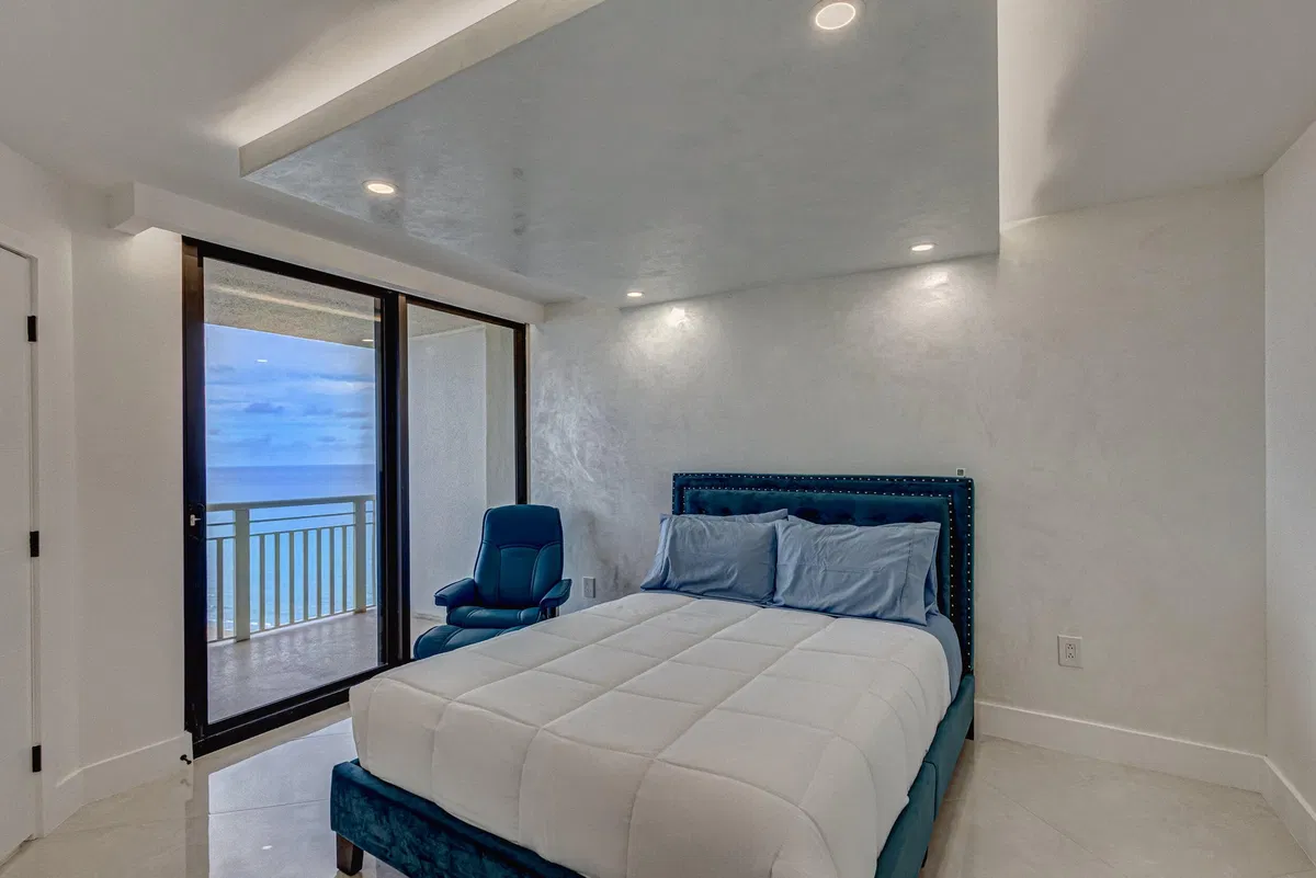 Tiara Singer Island Unit Ph-A photo 25