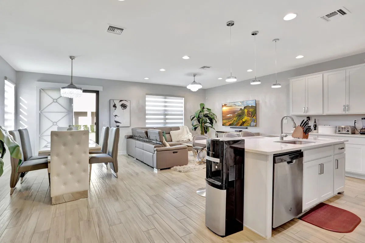  Residence photo 19