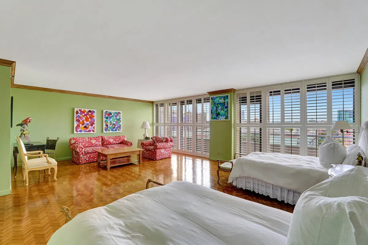 The Plaza of The Palm Beaches Unit 12 C/D photo 16