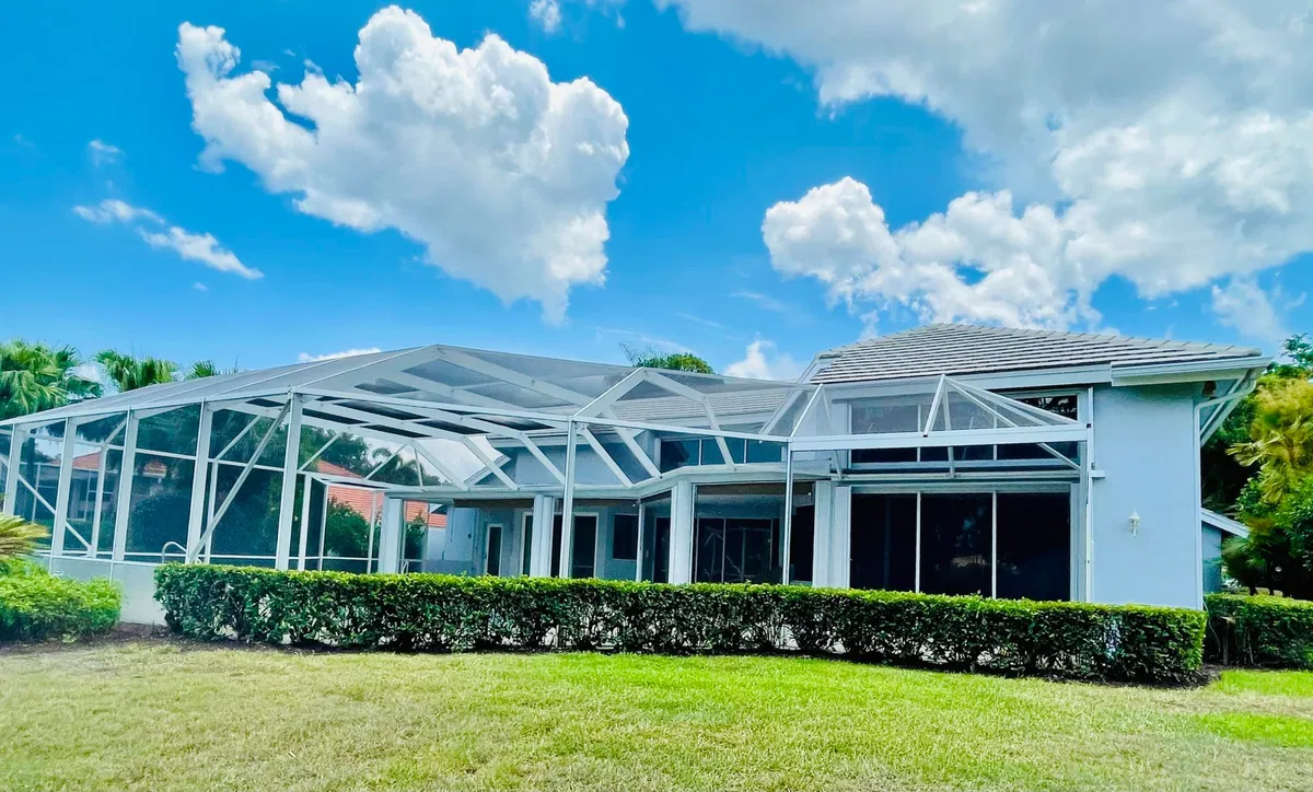 Monarch Country Club Residence photo 4