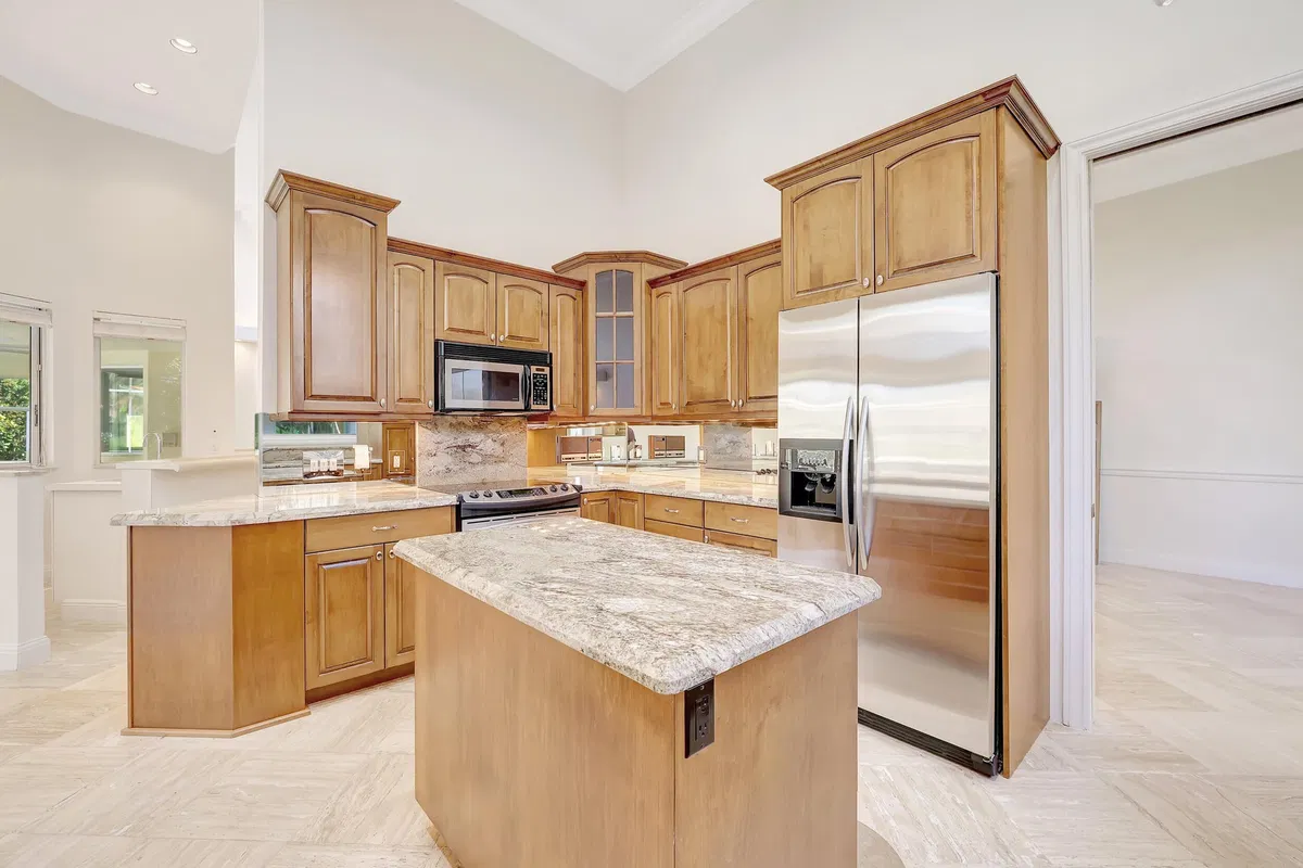 Monarch Country Club Residence photo 22