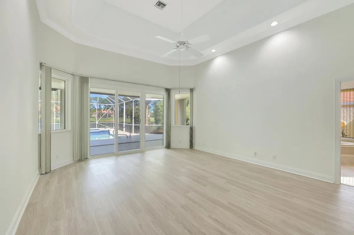 Monarch Country Club Residence photo 31