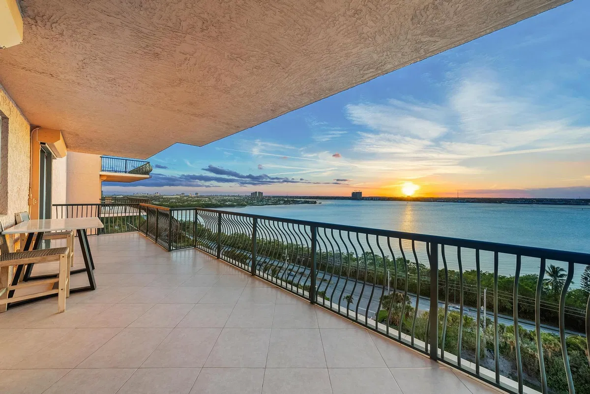 Via Delfino Condominium Unit 1201 photo 31