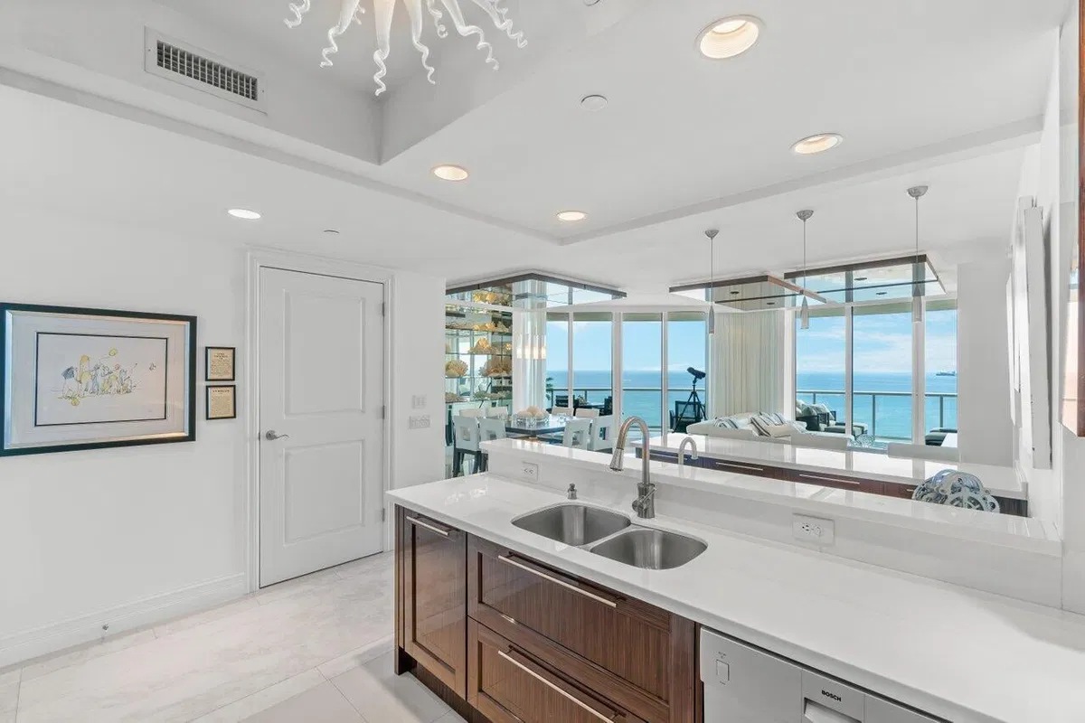 Ritz Carlton Residences Singer Island Unit 1604b photo 13