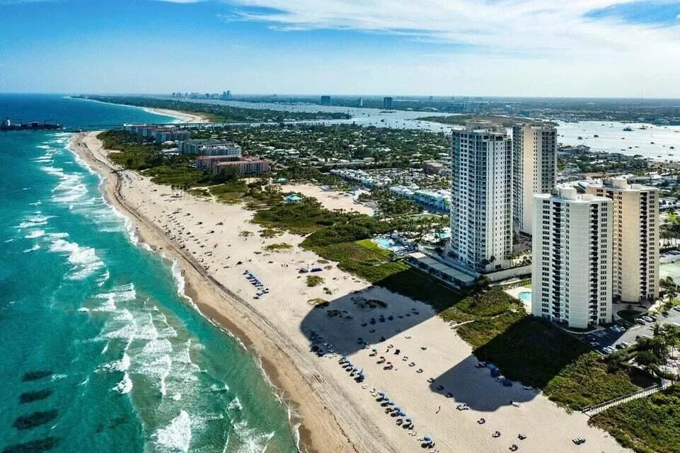 Ritz Carlton Residences Singer Island Unit 1604b photo 55