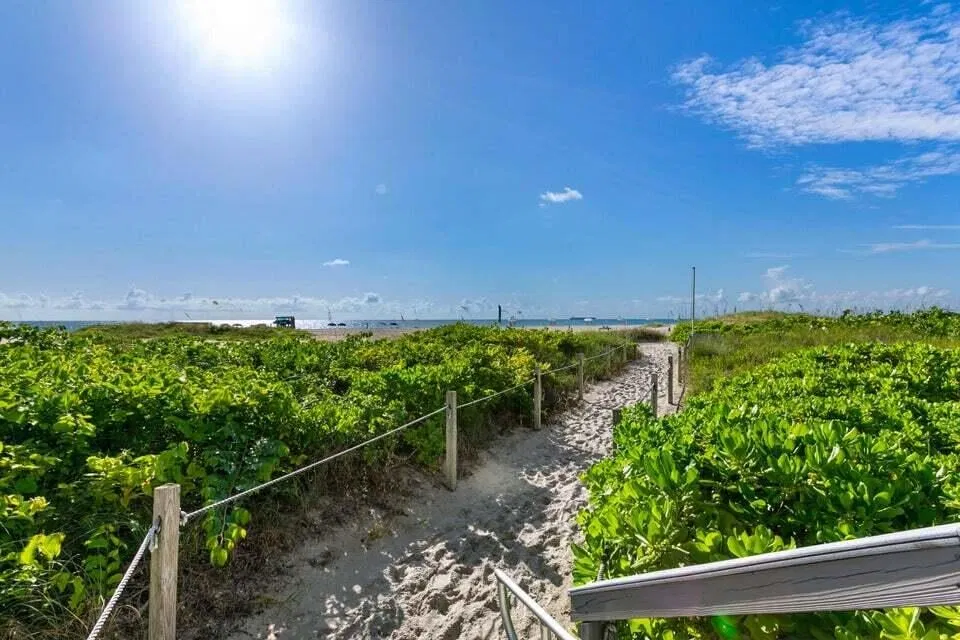 Ritz Carlton Residences Singer Island Unit 1604b photo 58