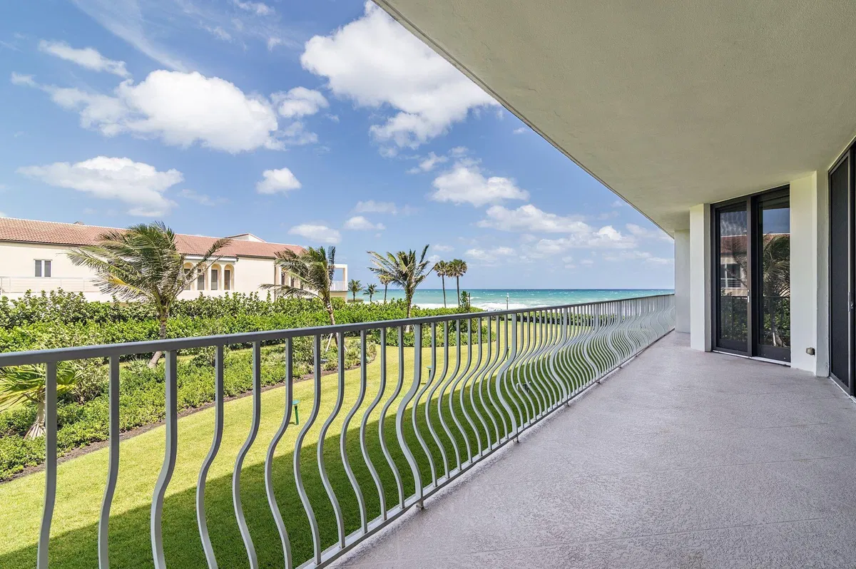 Sloan's Curve Palm Beach Unit 203n photo 7