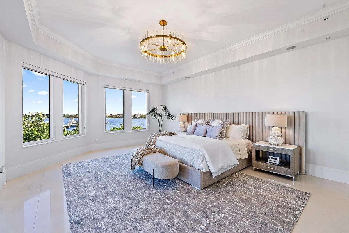 One Watermark Place Unit 201 photo 19