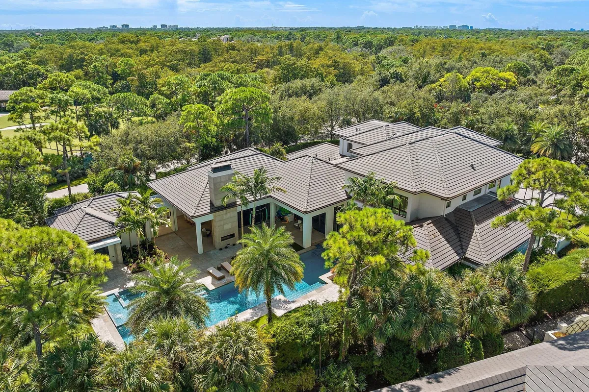 Bear's Club Residence photo 7