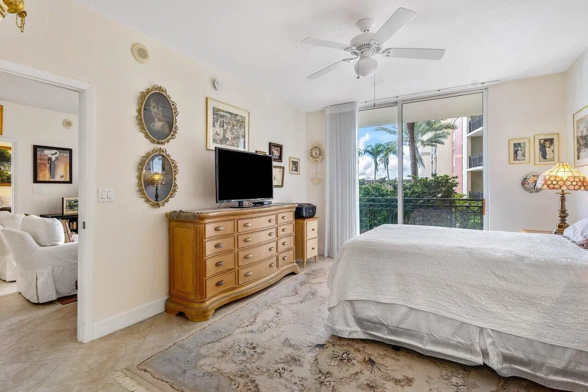 CityPlace South Tower Unit 1007 photo 7