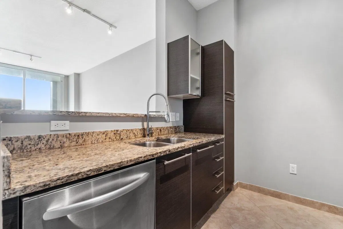 CityPlace South Tower Unit Mph-14 photo 13