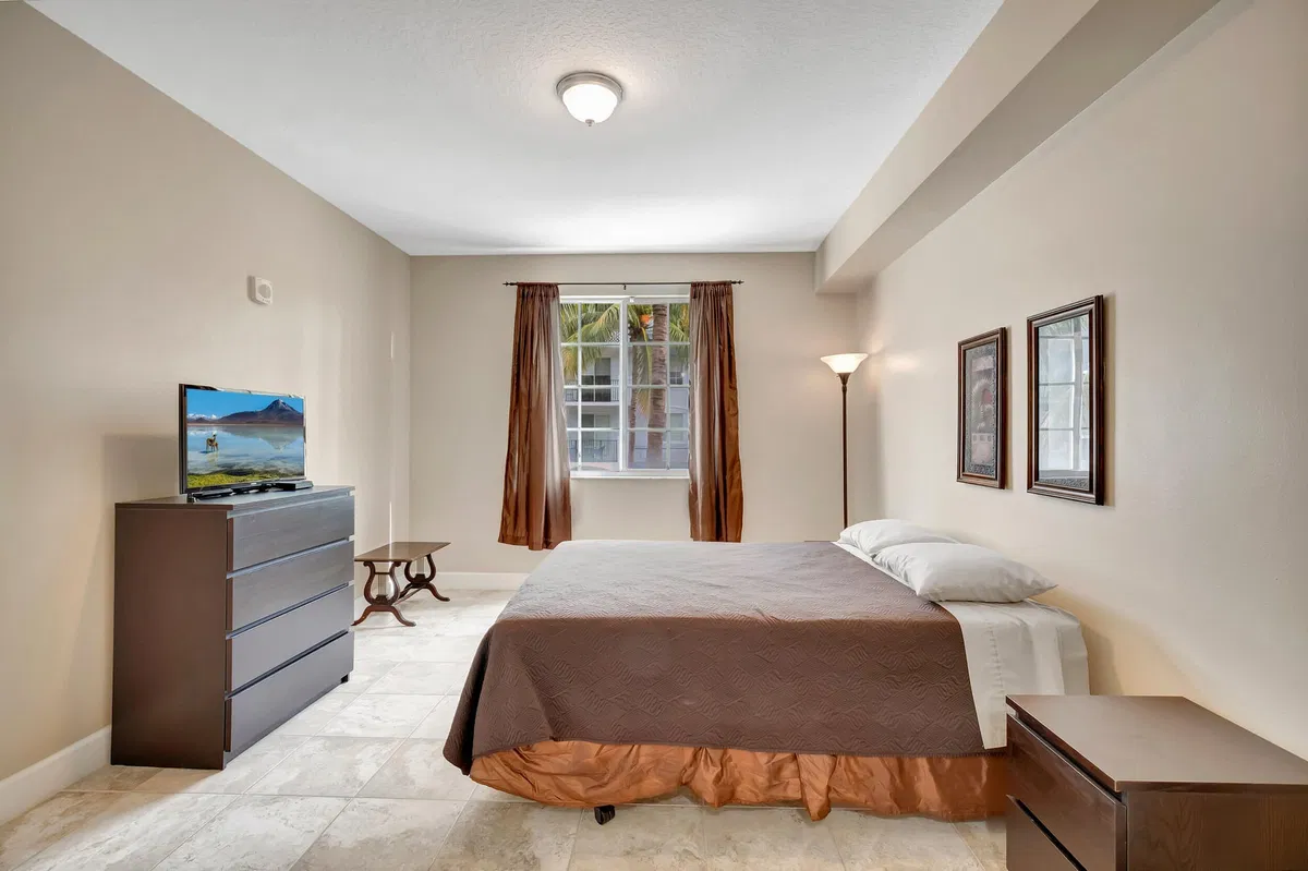 Pineapple Grove Village Condominiums Unit 1304 photo 7