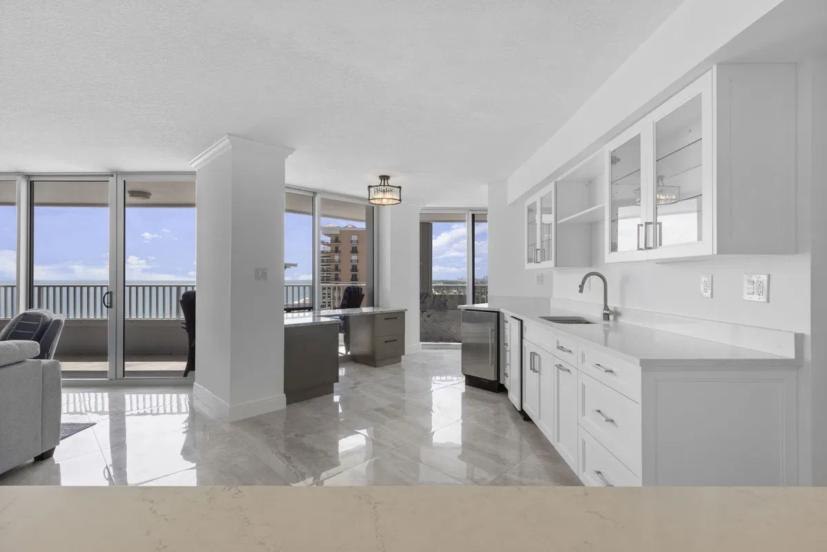 Corniche Singer Island Unit 1702 photo 4