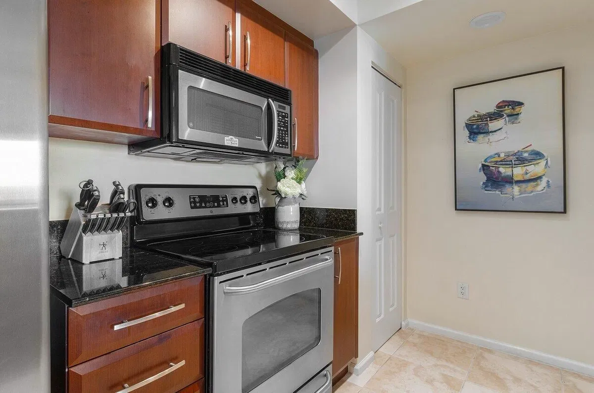 The Metropolitan Unit 506 photo 7